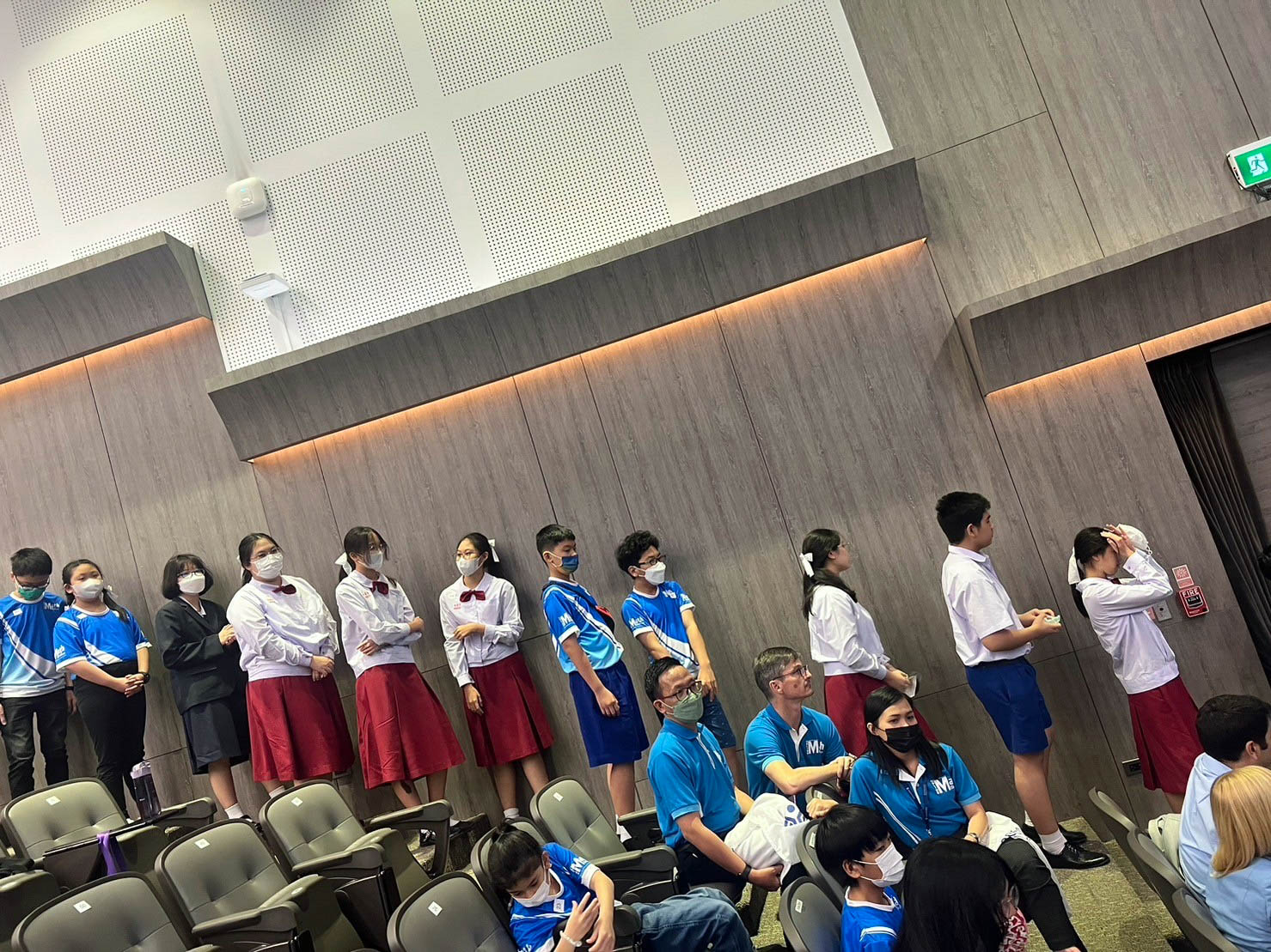 LINE_ALBUM_IMC-2022_221220_40
