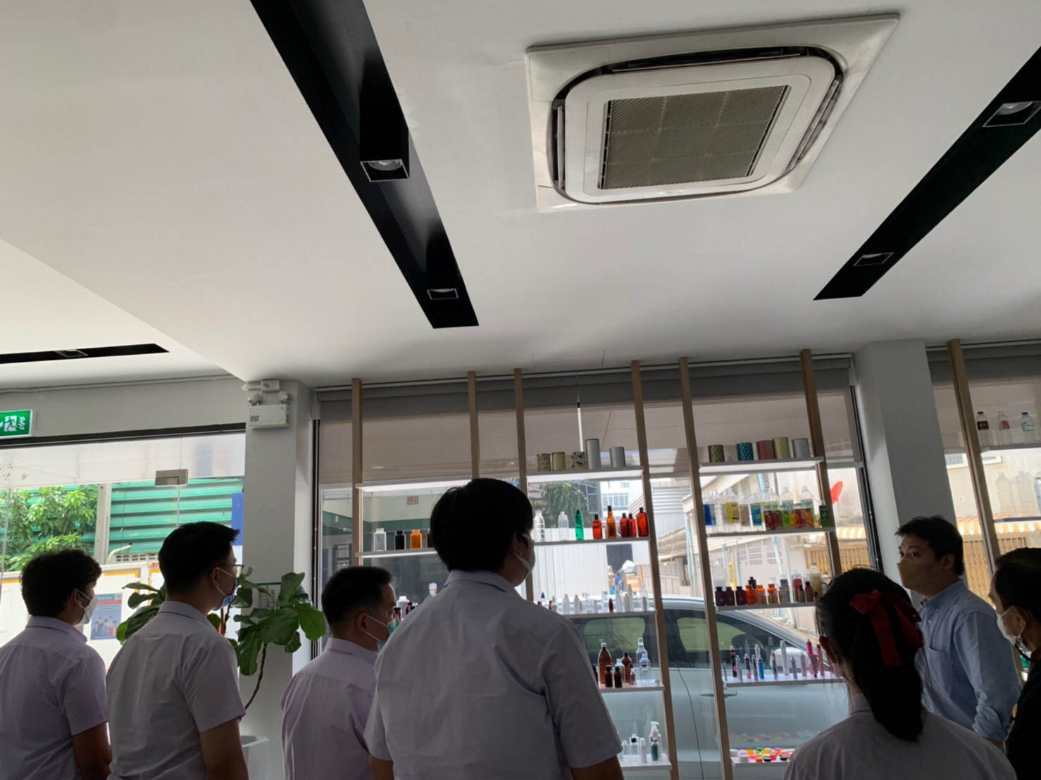 LINE_ALBUM_220816_27