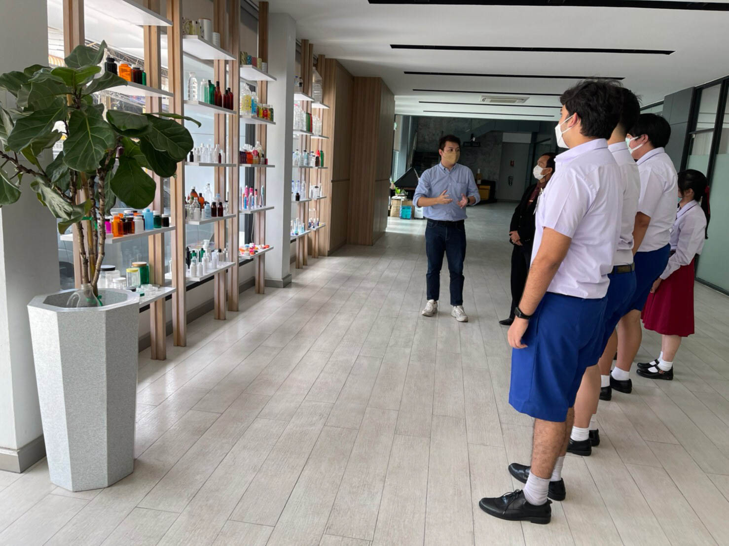 LINE_ALBUM_220816_54