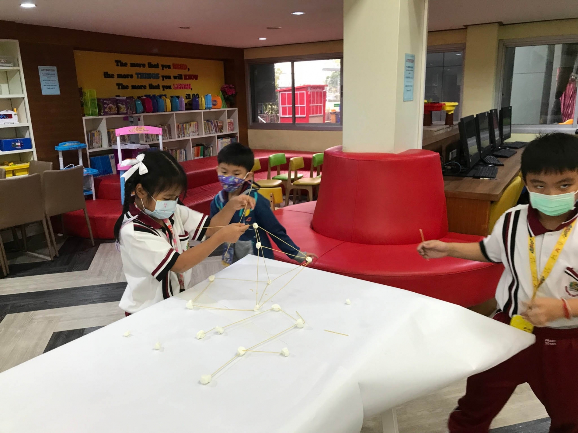 LINE_ALBUM_Mallows-SAM_230216_30
