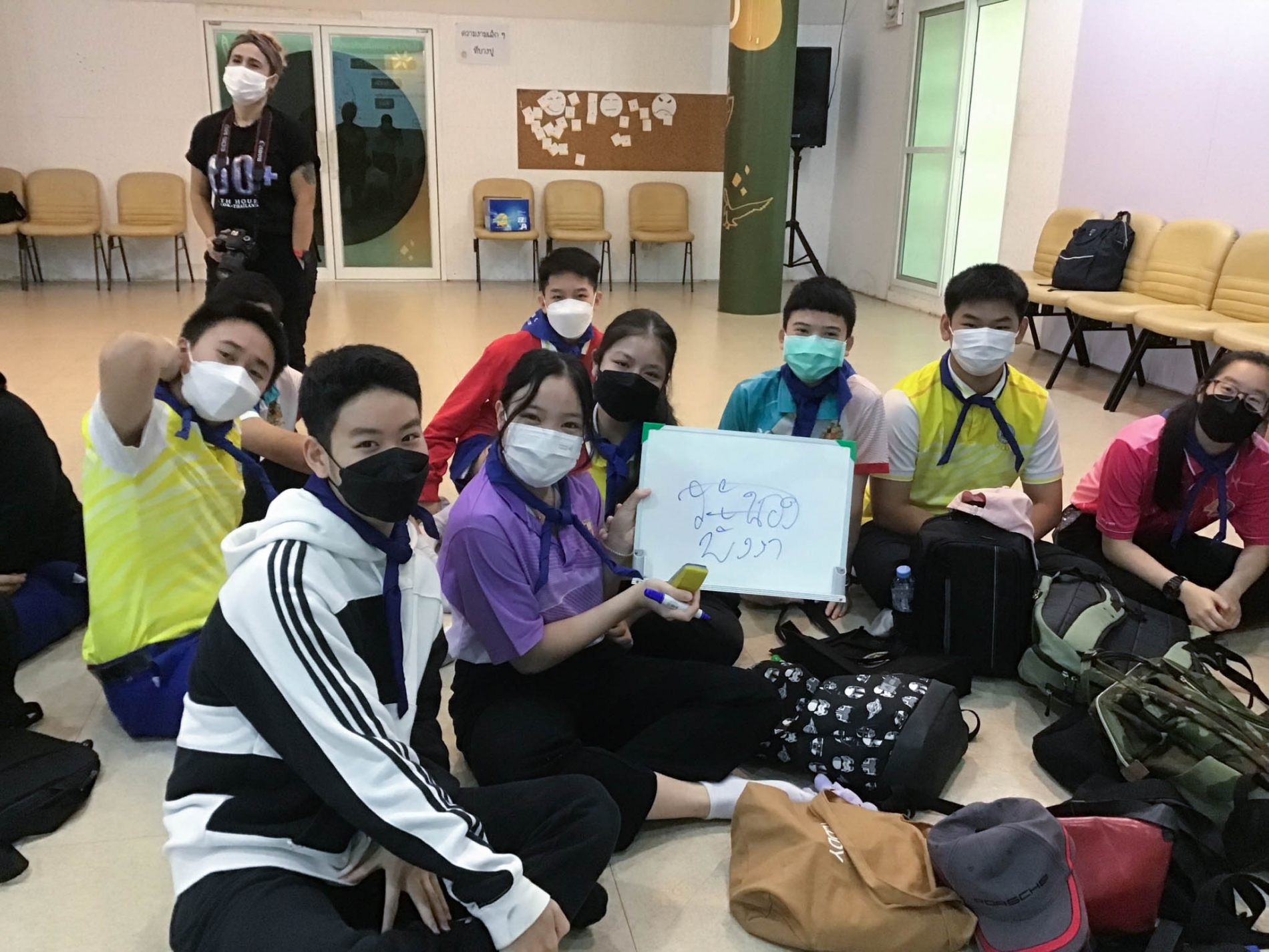 LINE_ALBUM_221104_6