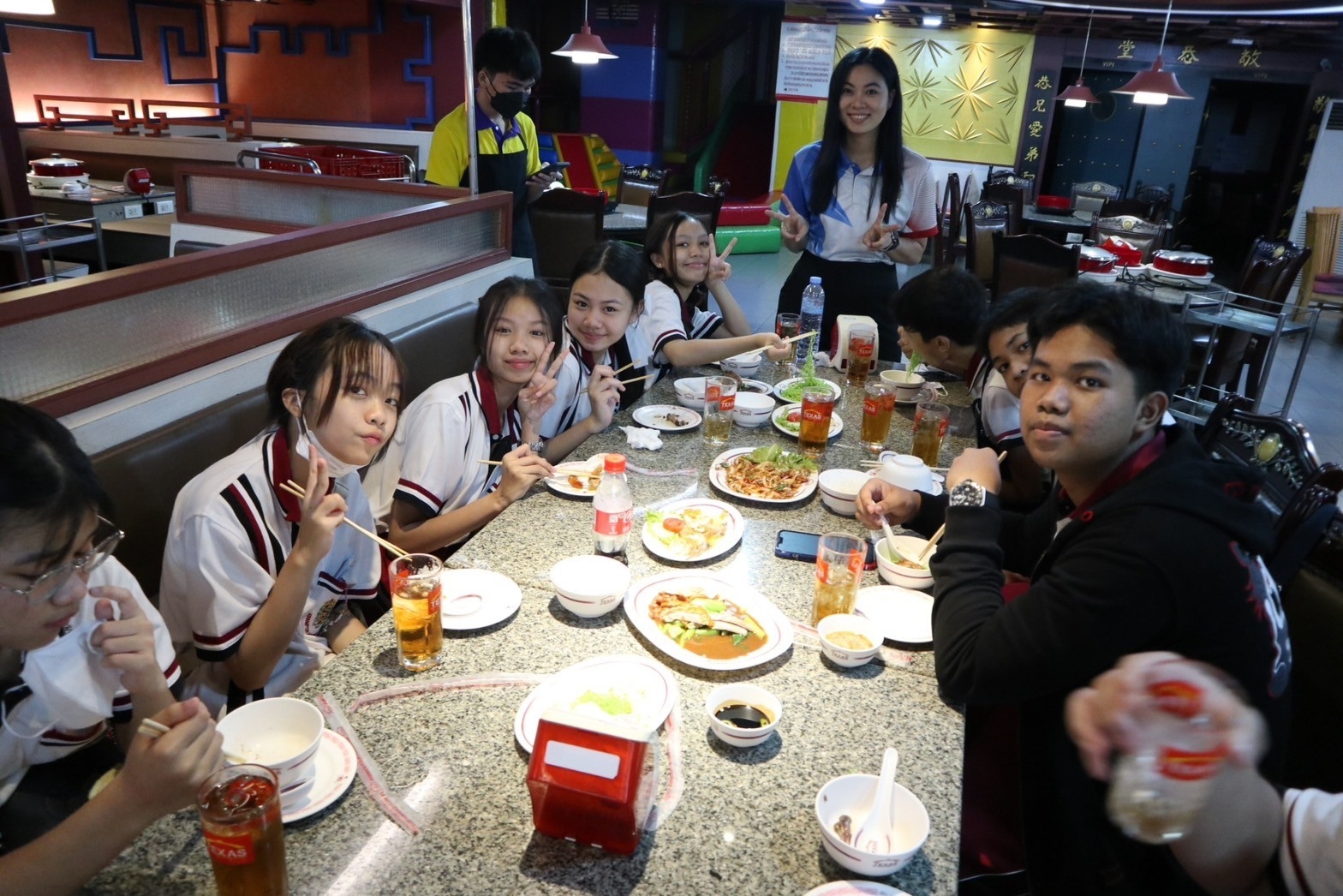 LINE_ALBUM_C-COM_221207_6