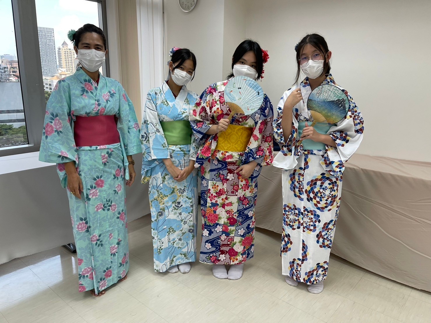 LINE_ALBUM_J-COM_221209_47