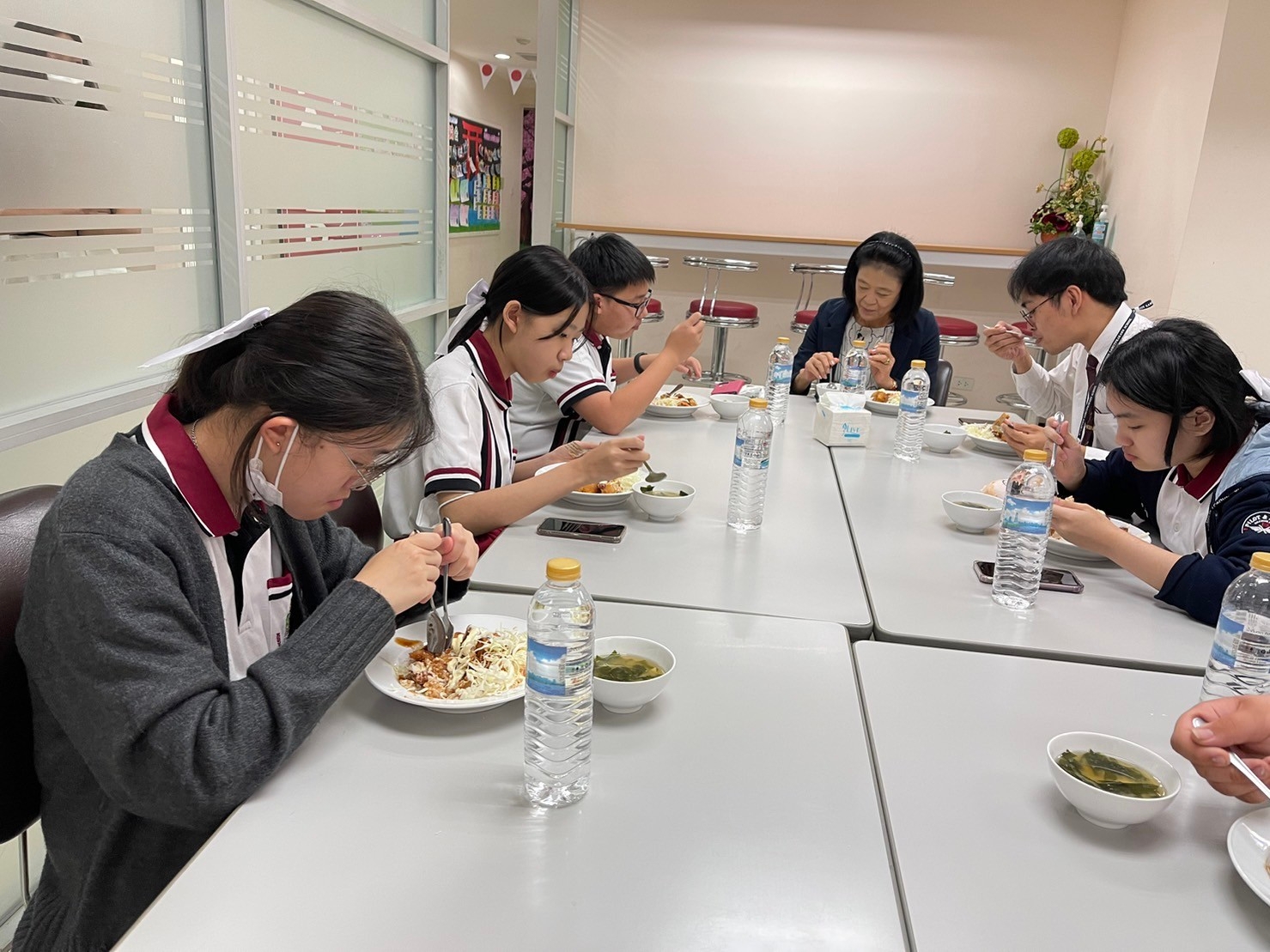 LINE_ALBUM_J-COM_221209_57