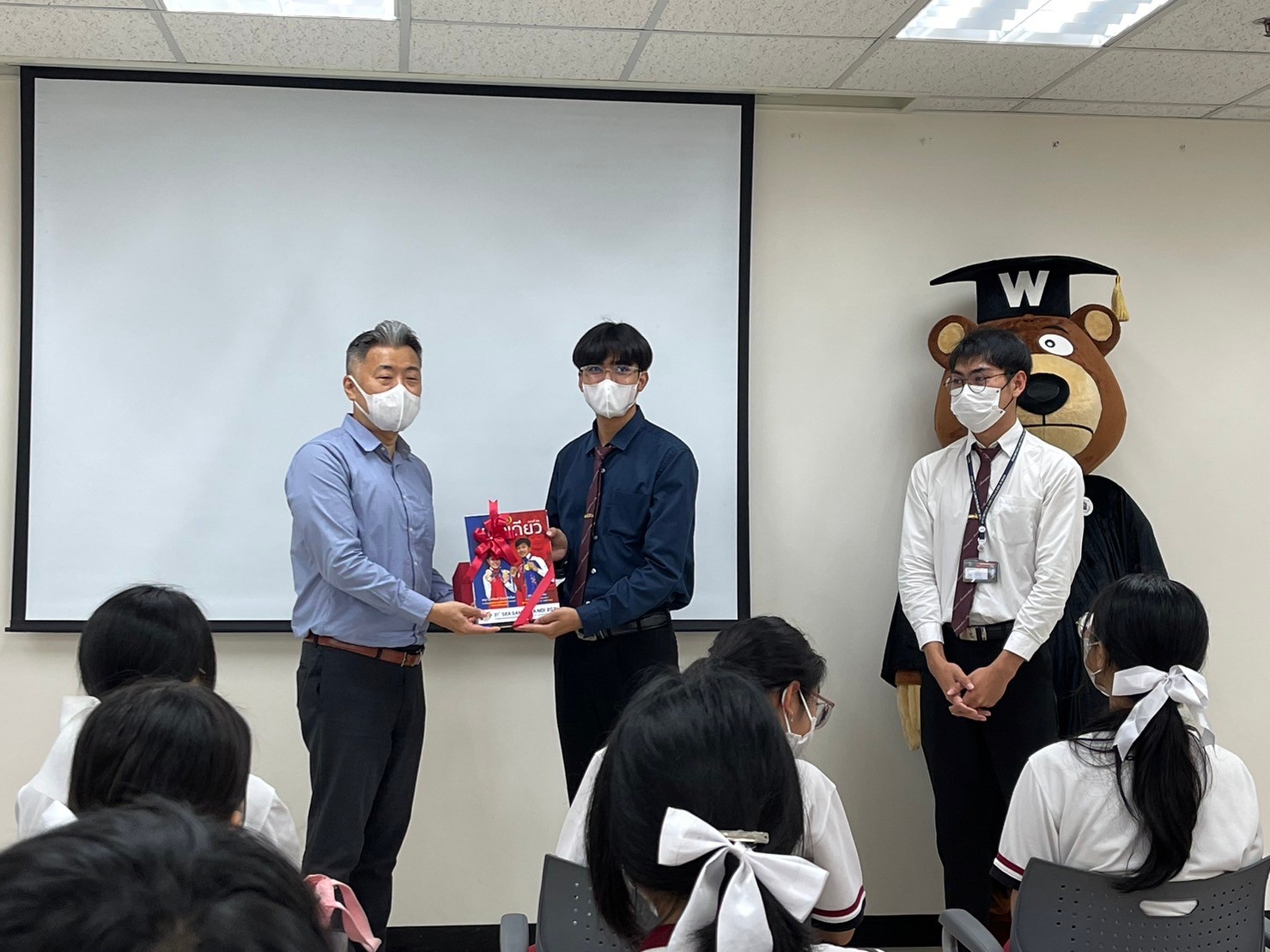 LINE_ALBUM_J-COM_221209_79