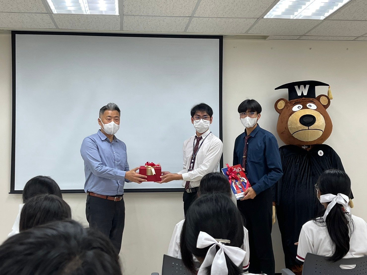 LINE_ALBUM_J-COM_221209_80