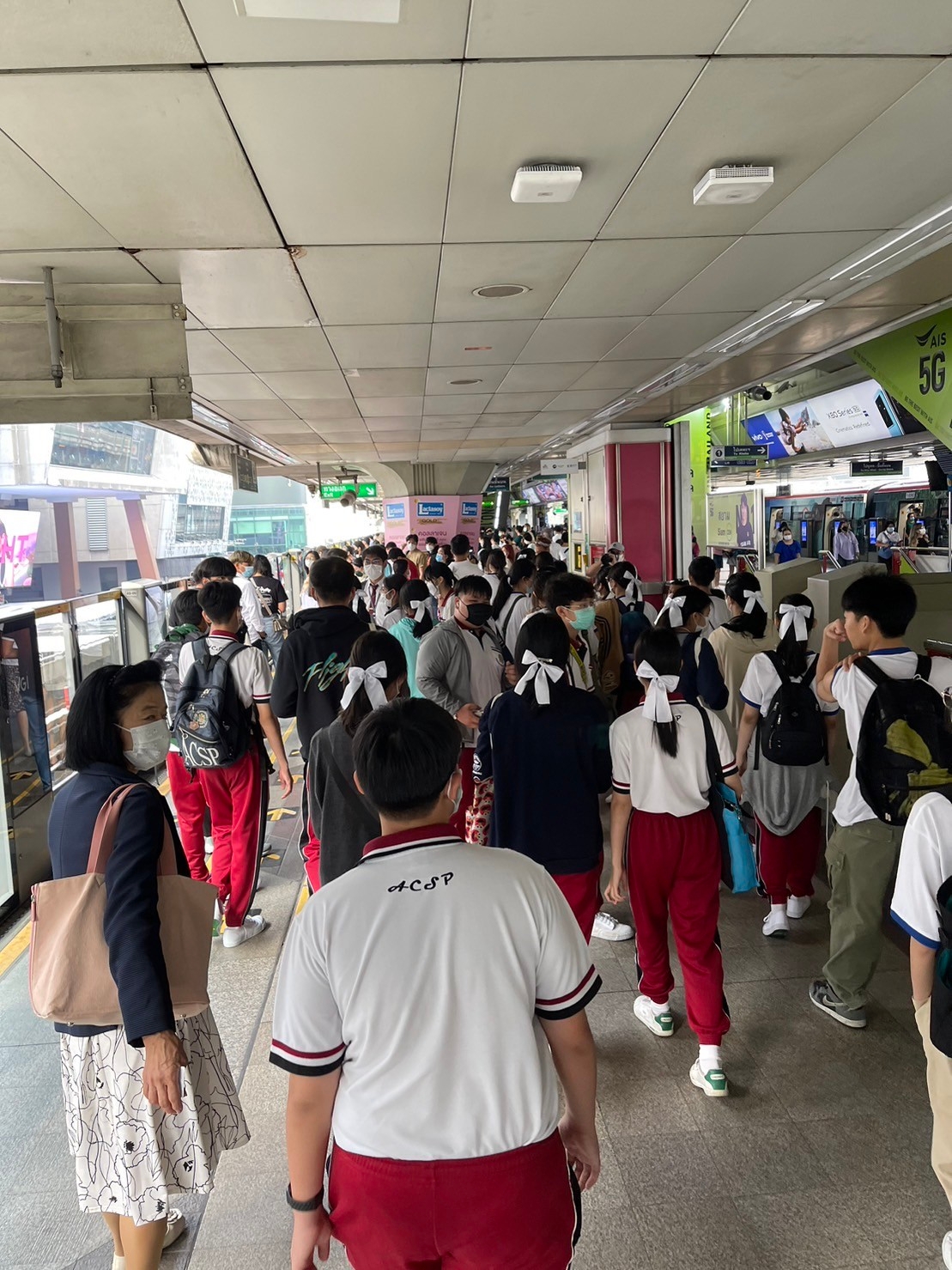LINE_ALBUM_J-COM_221209_83