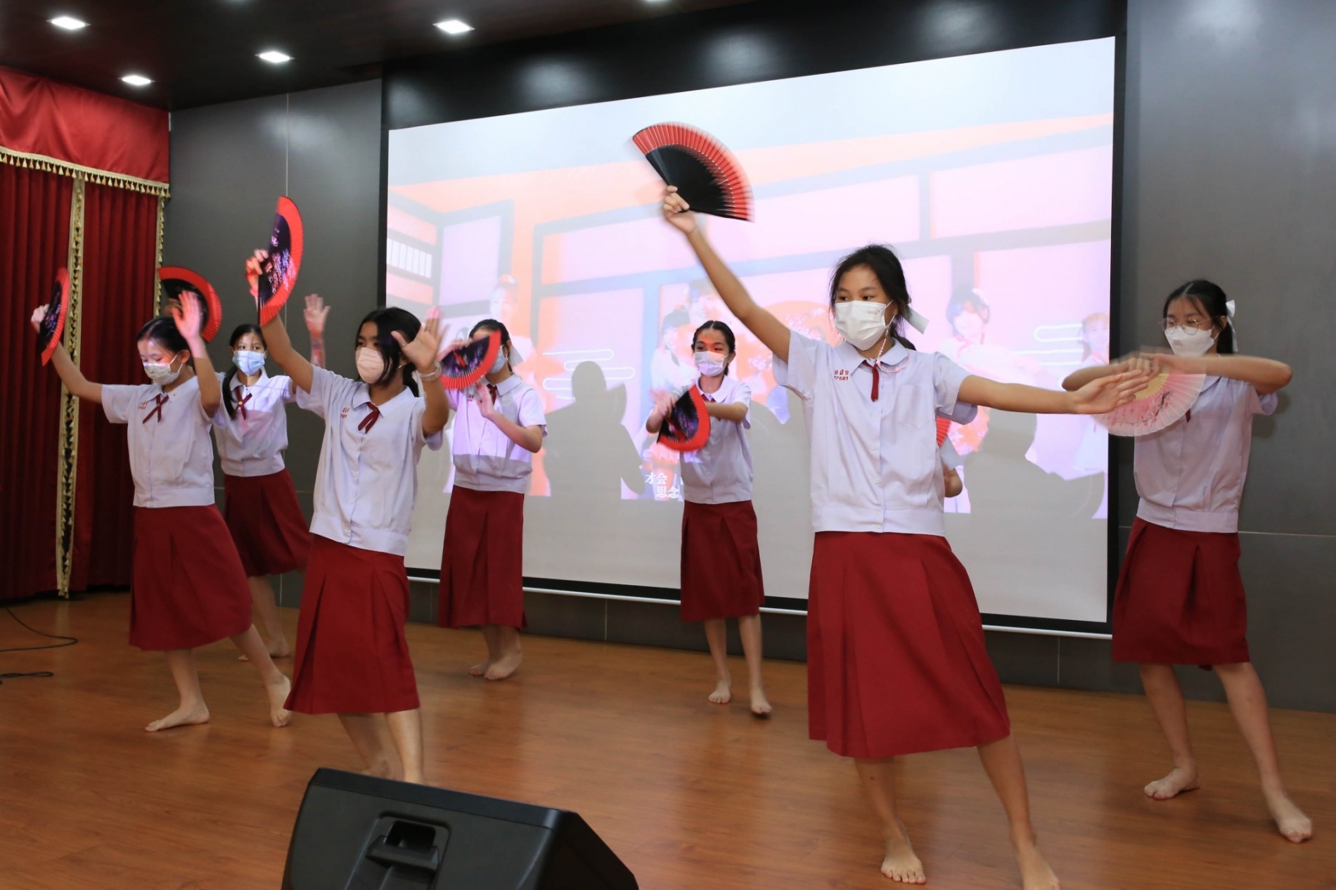 LINE_ALBUM_230210_22
