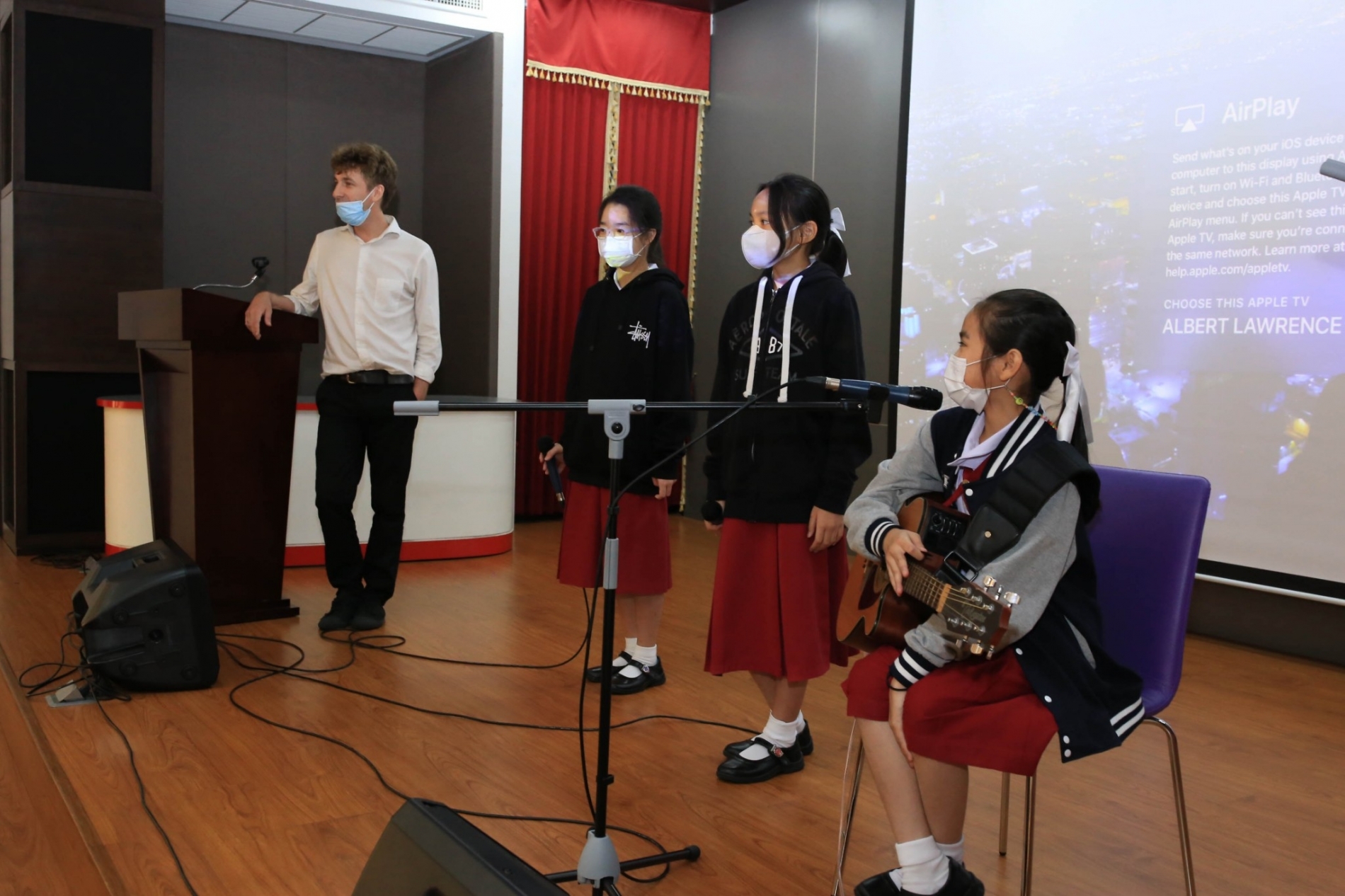 LINE_ALBUM_230210_37