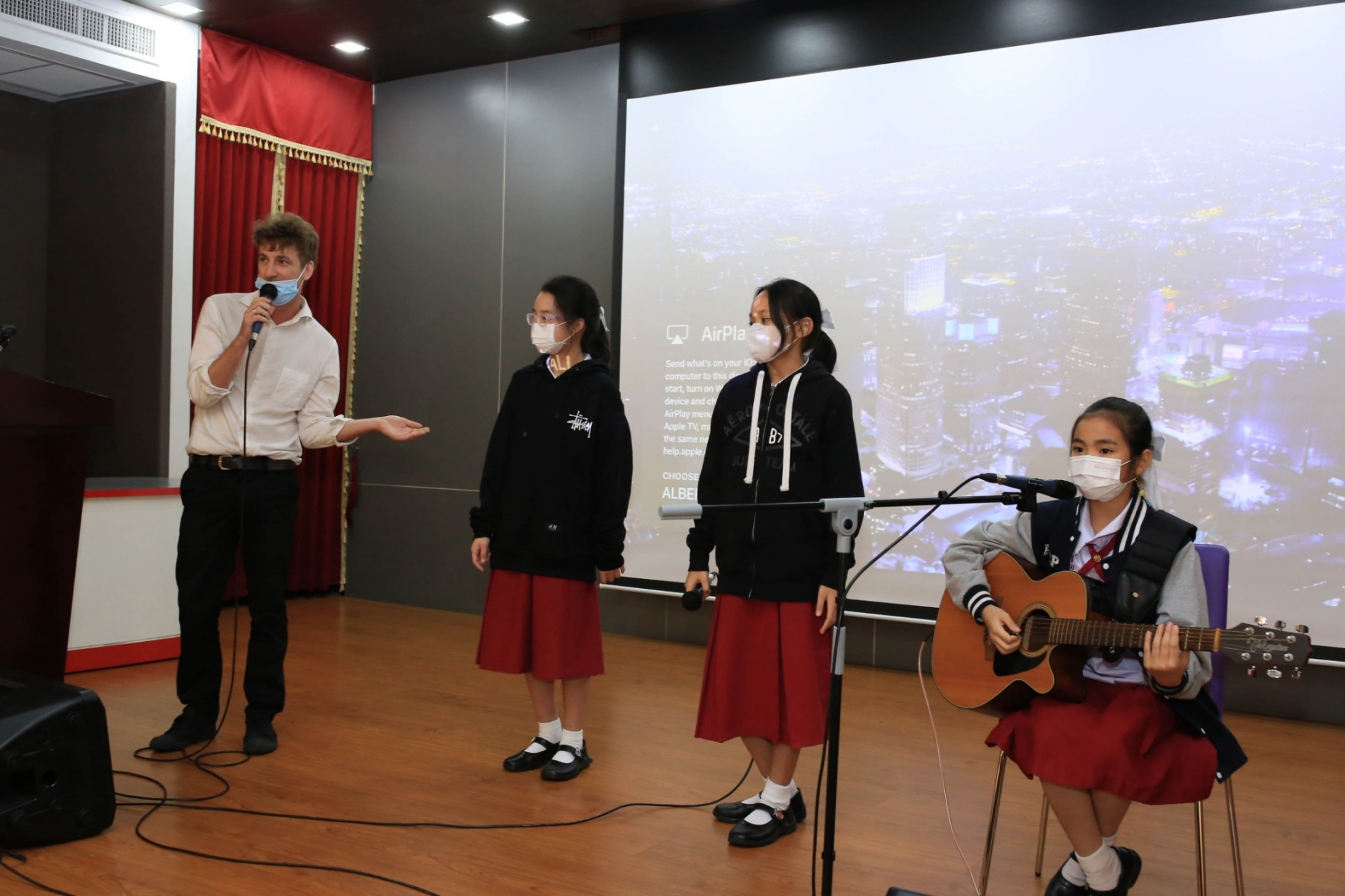 LINE_ALBUM_230210_39
