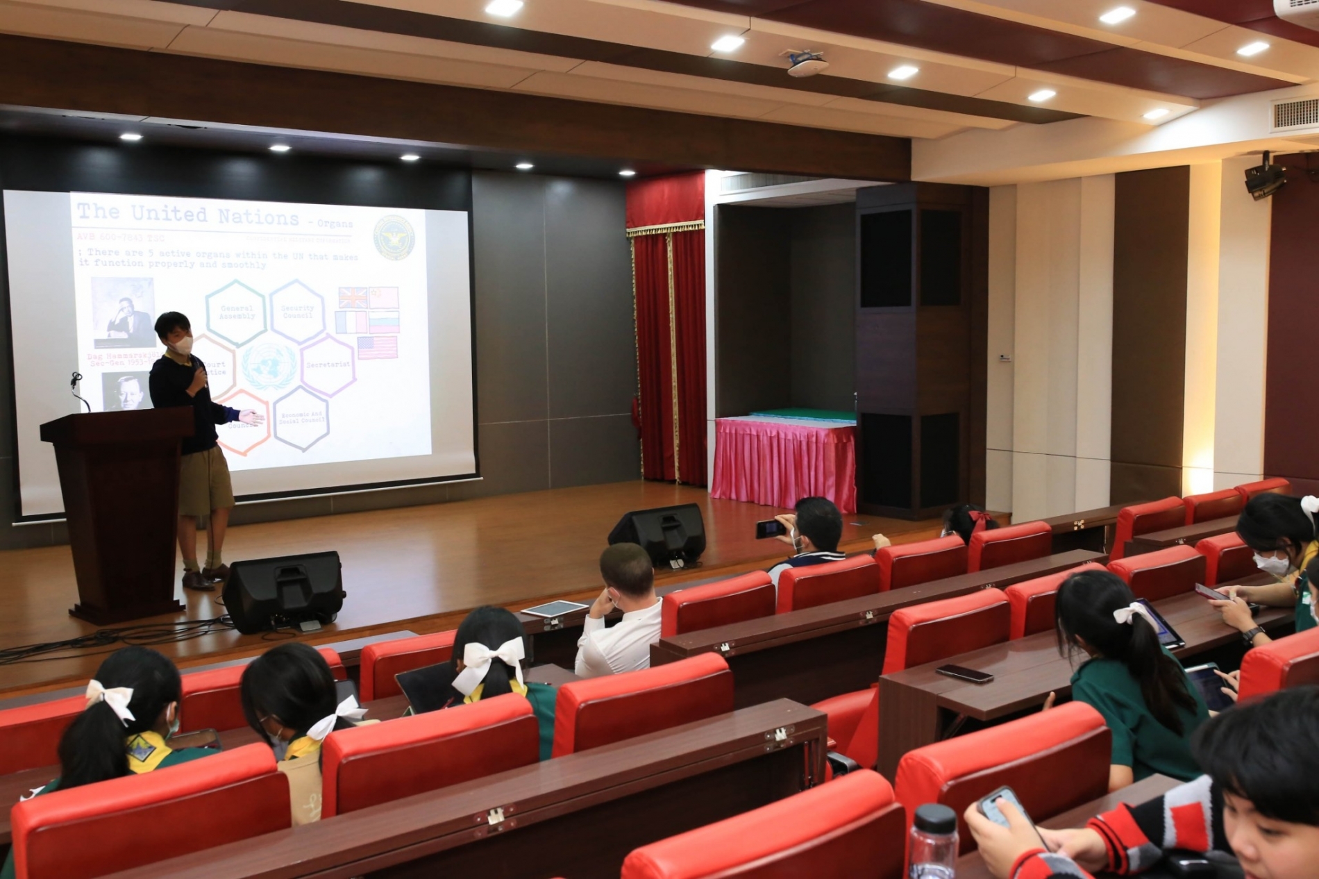 LINE_ALBUM_230210_61