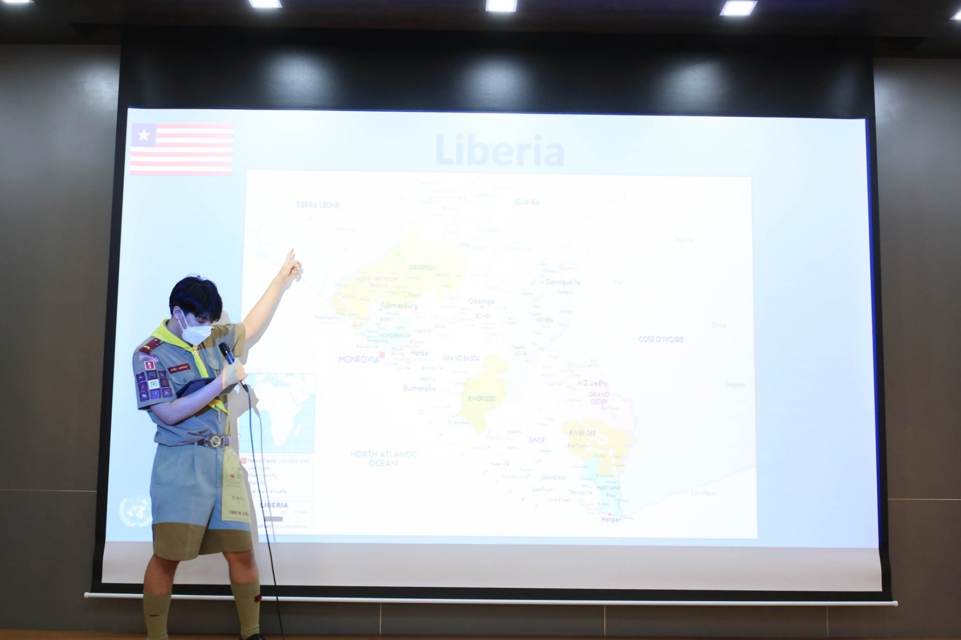 LINE_ALBUM_230210_72