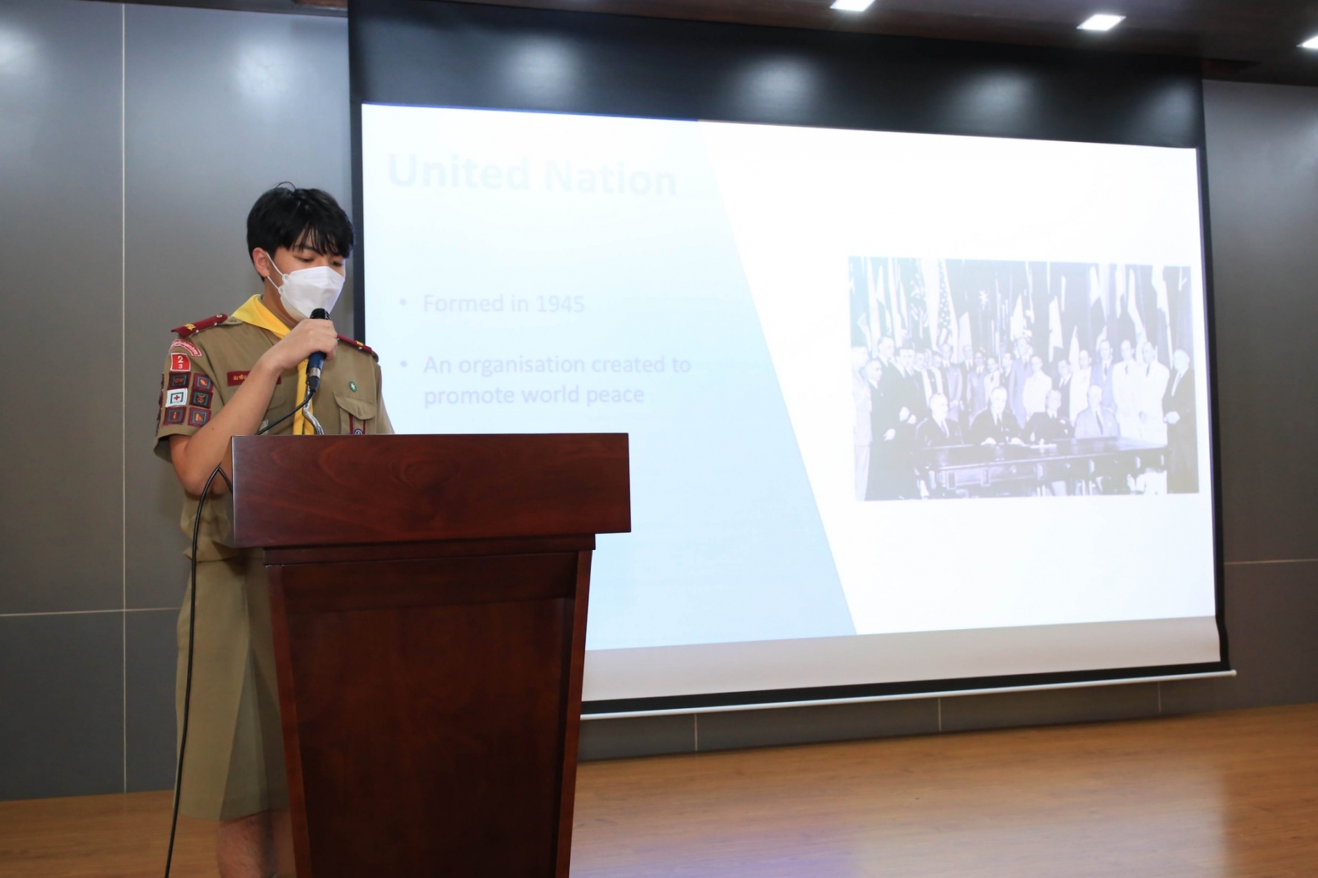 LINE_ALBUM_230210_74