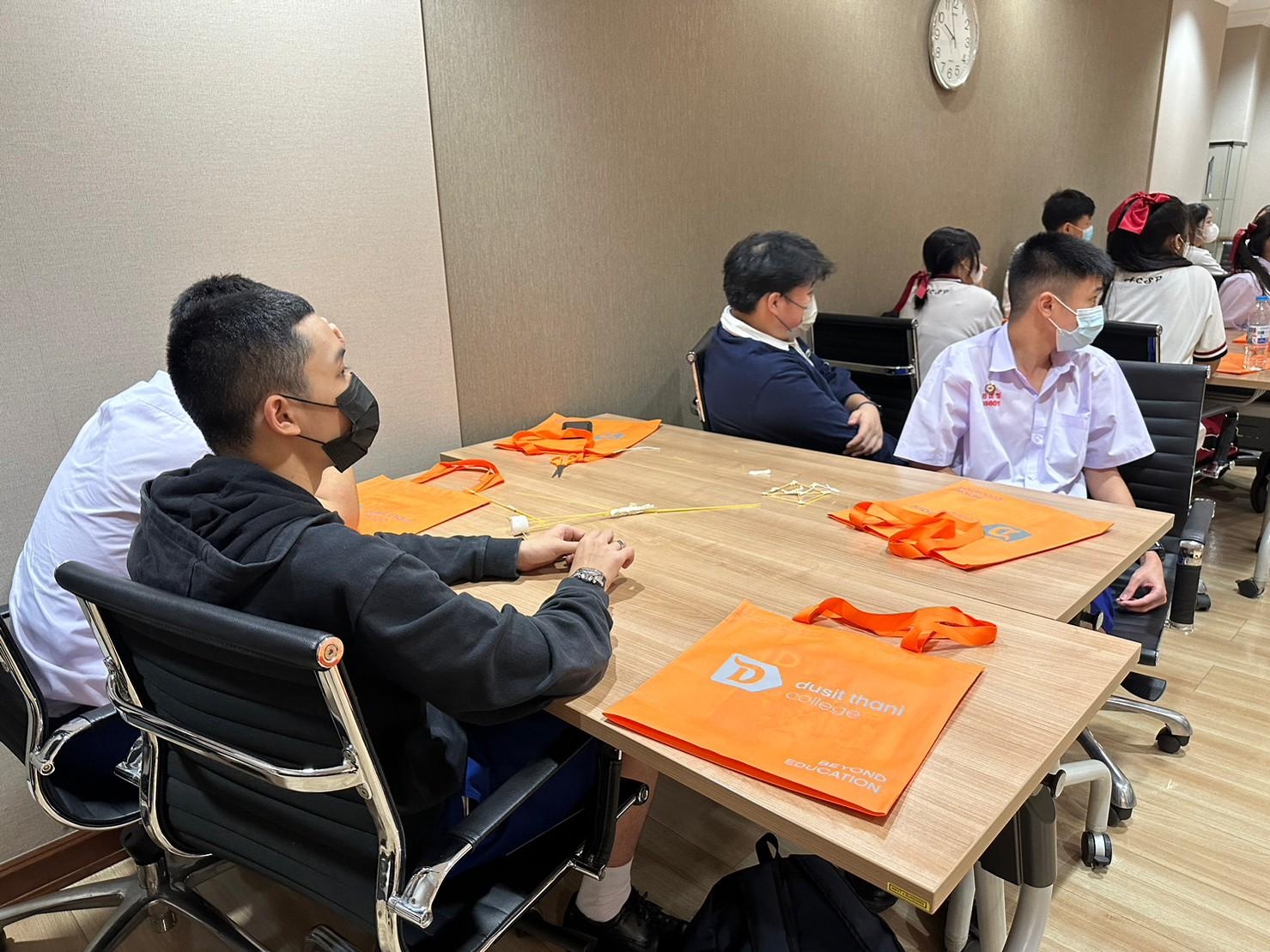 LINE_ALBUM_230606_115
