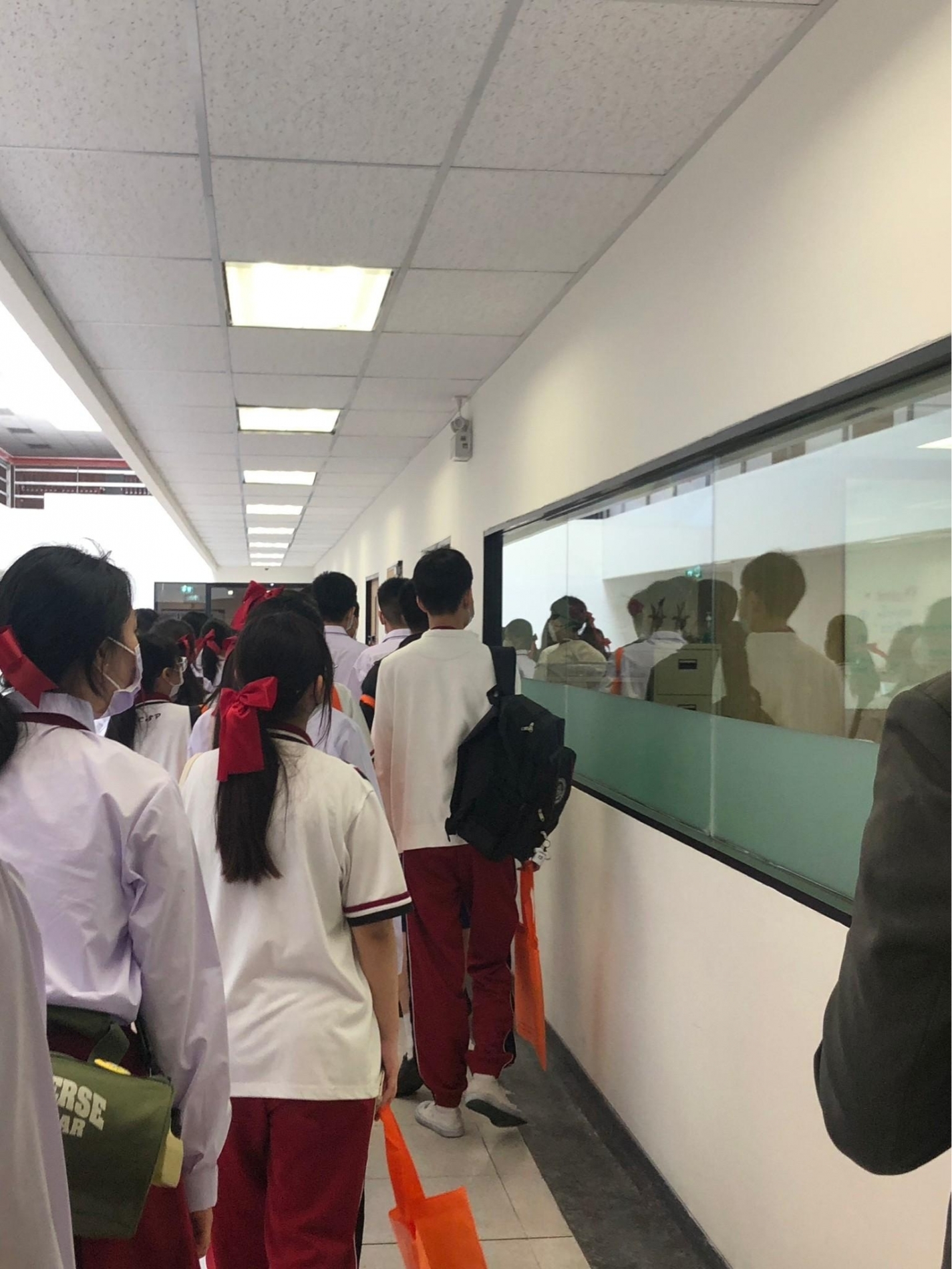 LINE_ALBUM_230606_44