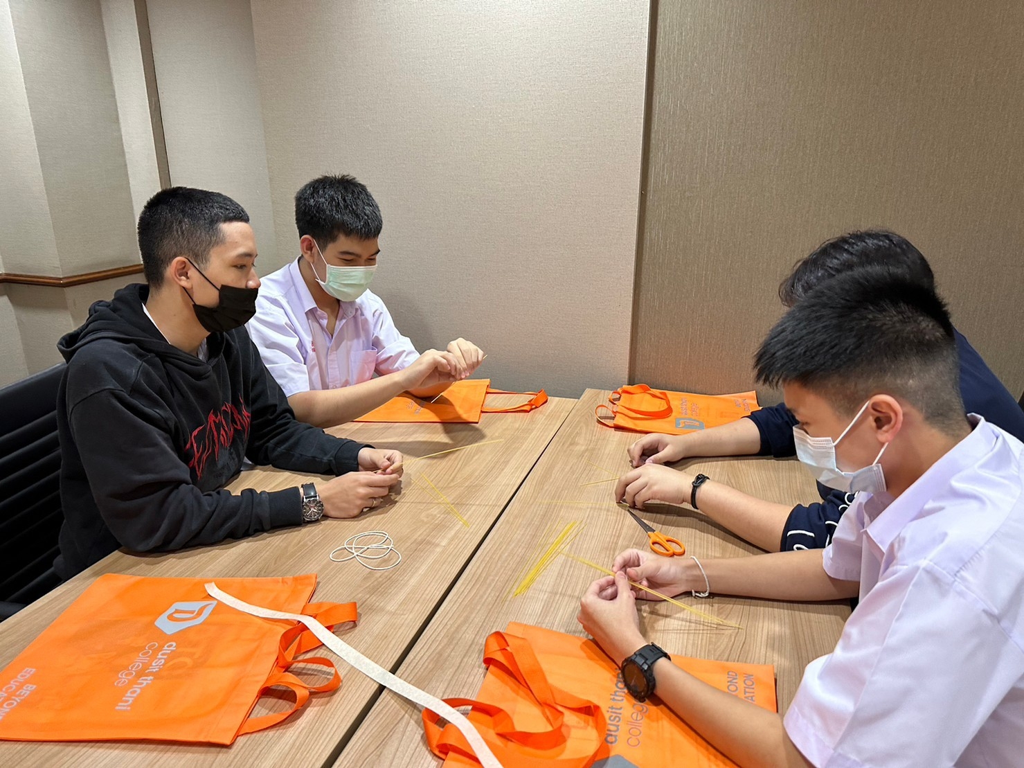 LINE_ALBUM_230606_82