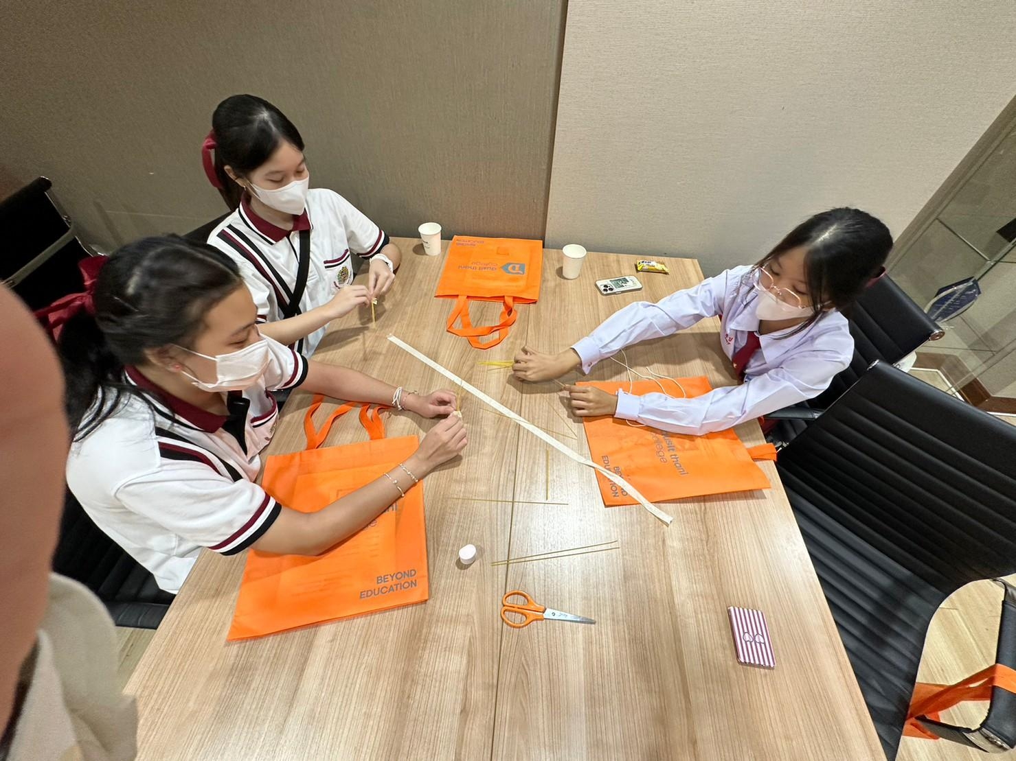 LINE_ALBUM_230606_90