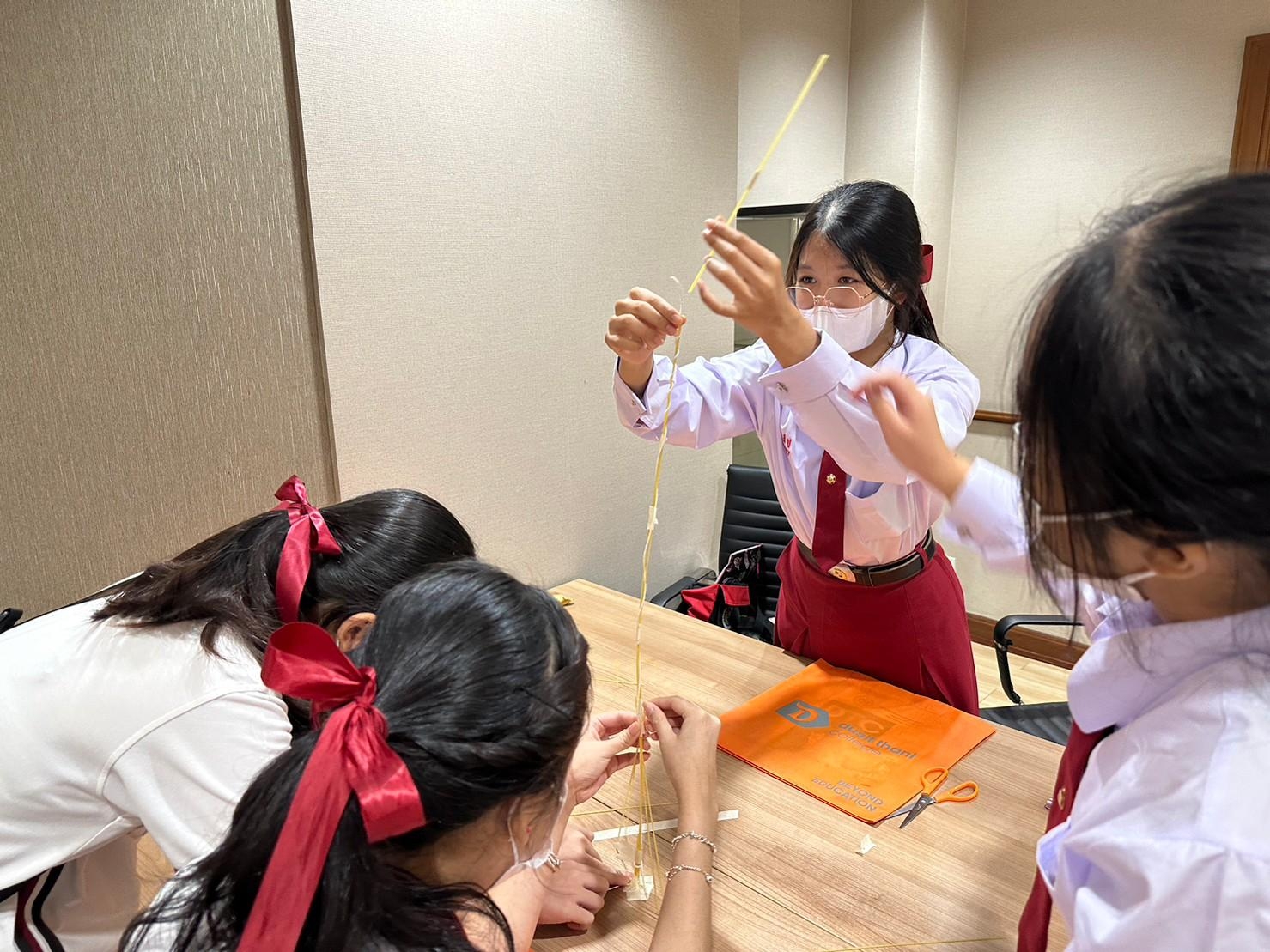 LINE_ALBUM_230606_93