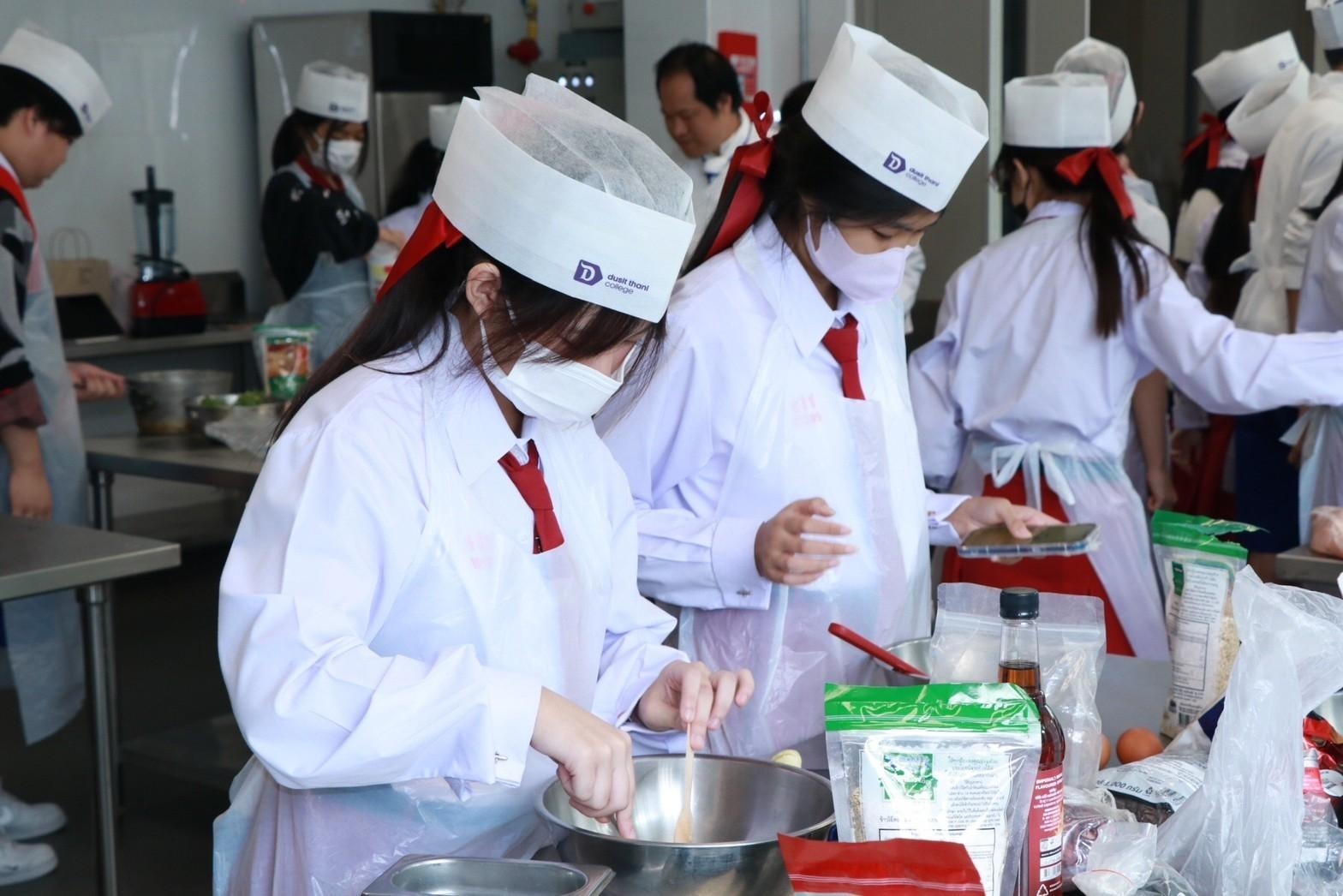 LINE_ALBUM_S4 Trendy Culinary Dusit_230918_59