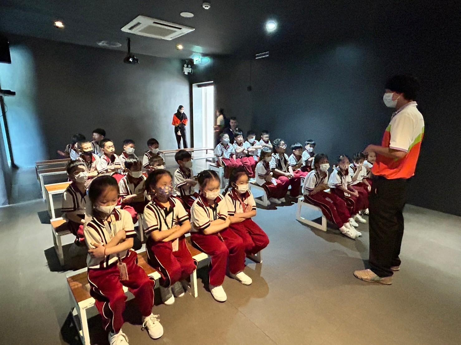 LINE_ALBUM_P1 Field Trip_231101_15