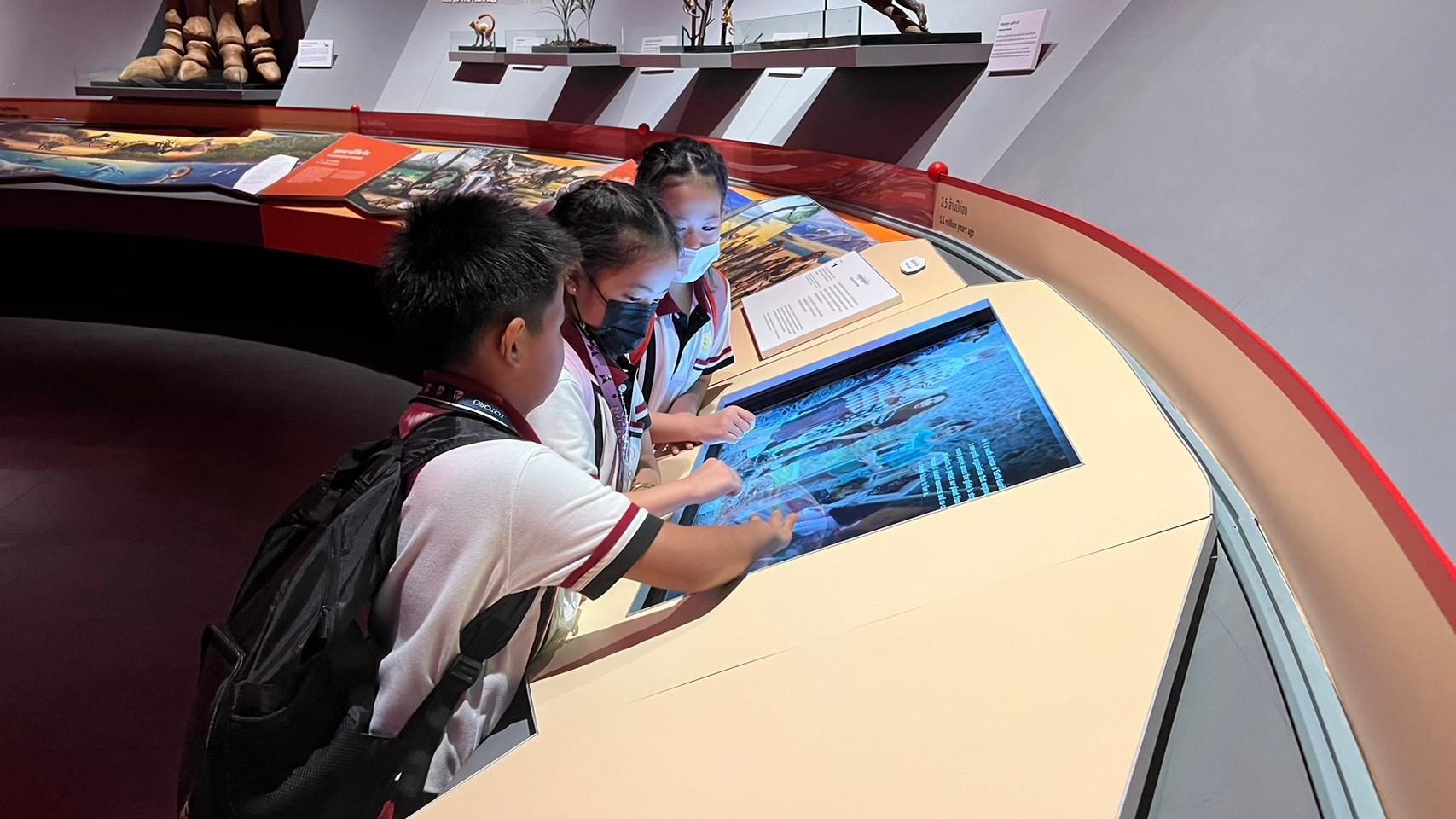 LINE_ALBUM_P2 Field trip_231101_16