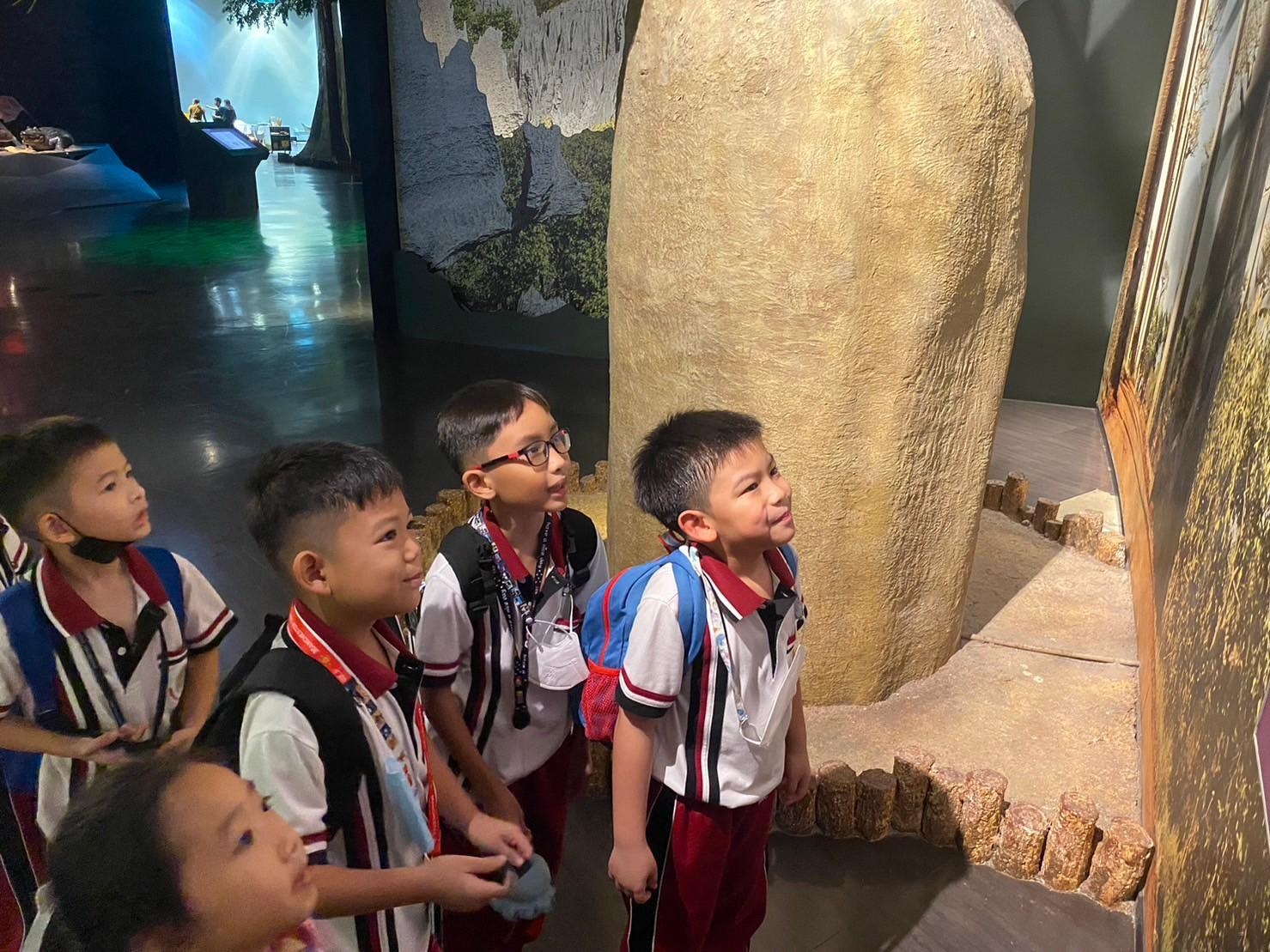 LINE_ALBUM_P2 Field trip_231101_26