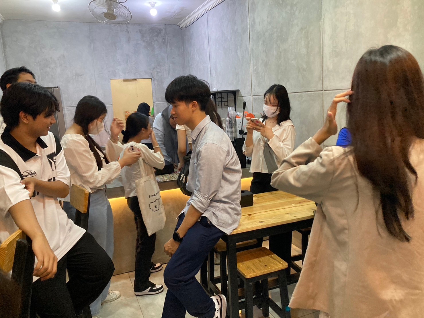 LINE_ALBUM_230606_30