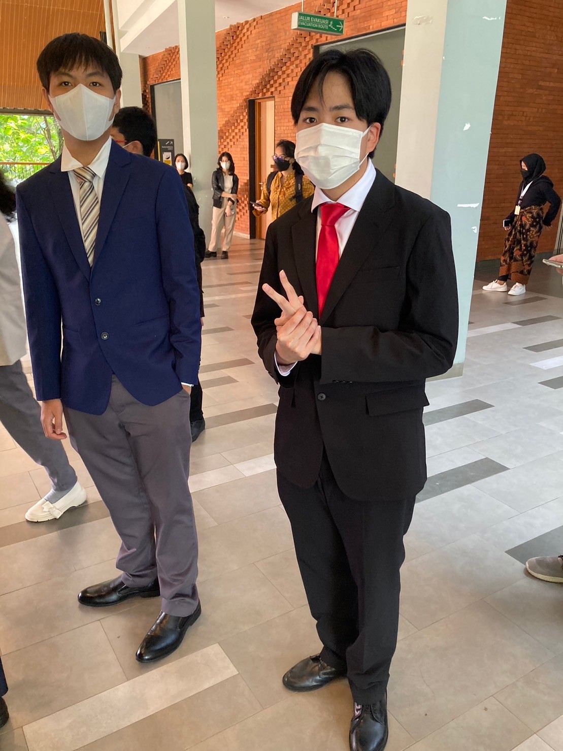 LINE_ALBUM_230606_66