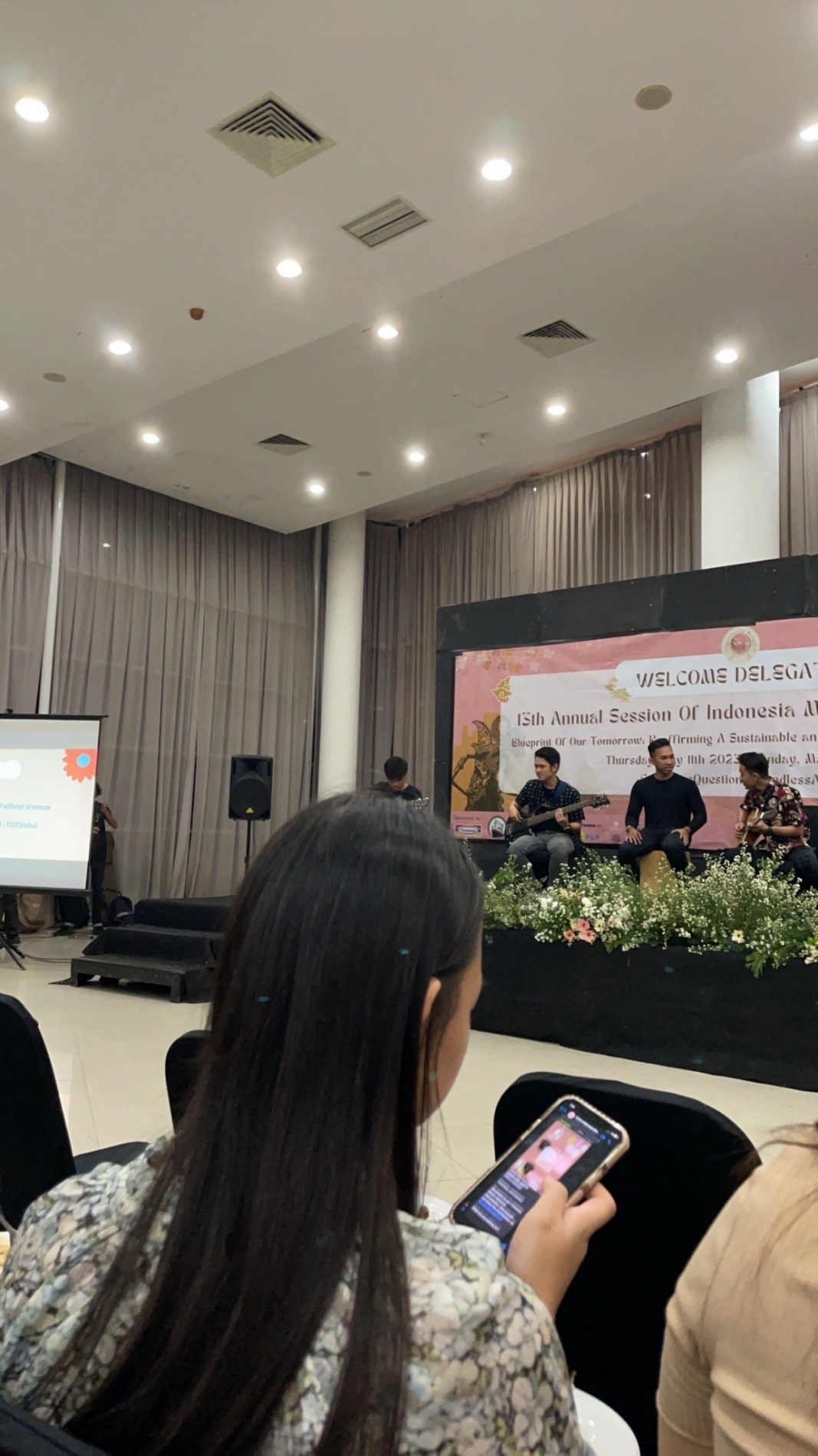 LINE_ALBUM_230606_77