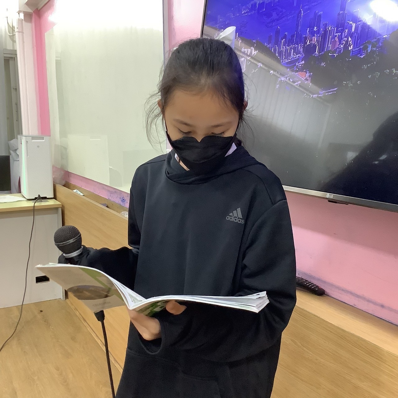 LINE_ALBUM_Adventure Story_๒๔๐๒๑๙_12