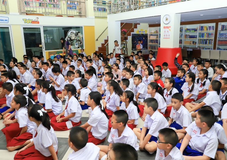 June 26, 2019 P4-P6 Morning Assembly Sikarin Hospital 5 Reasons why Basic save yourself from emergency is essential Presentation.