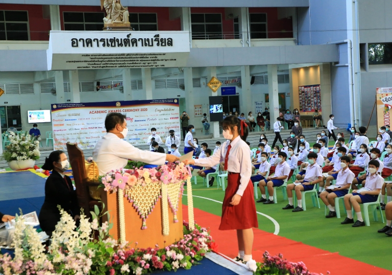 ACSP held the Academic Awards and Excellence in International Achievements Ceremony to congratulate the young achievers who got high scores in various International Standardized tests and academically 