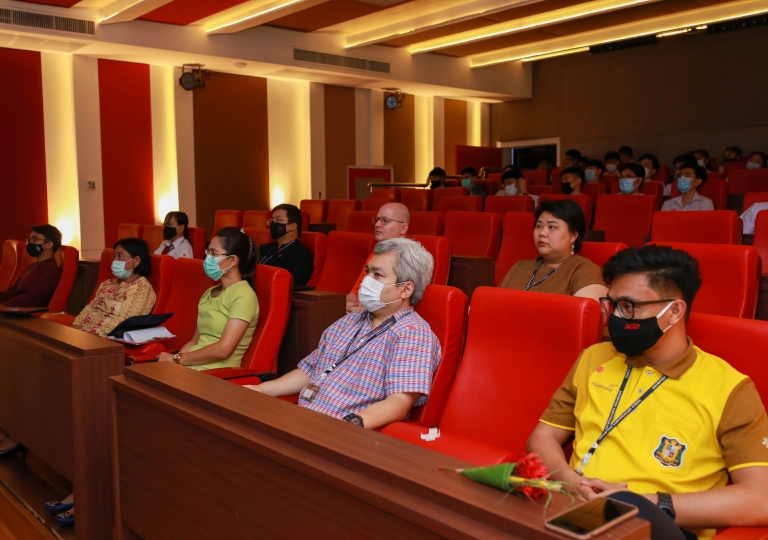 Assumption College Samutprakarn School – English Program held Teacher’s Appreciation Ceremony, also known as Wai Kru, led by the Discipline department and EP students, July 30, 2020.
