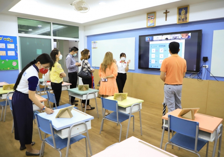LINE_ALBUM_21-09-21_210921_2