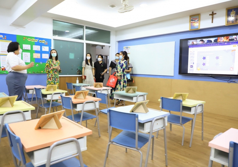 English Program is delighted to welcome additional family members in our school community. They are the new Primary 1 parents and learners that will be joining us for the next academic year.