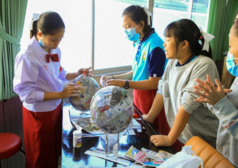 EP Building Art Room – EP Secondary 1 learners enjoyed the Paper Mâché: Layering my own World activity designed by Mr. Ingo Fast, November 13, 2020.