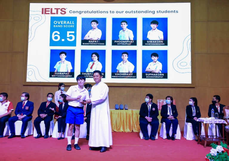 Excellence in International Achievements ceremony to celebrate this wonderful event and to congratulate all the young achievers who passed the International Standardized tests and excelled in S6 Independent public presentation splendidly, March 11, 2021.