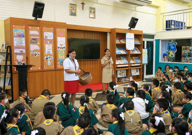St. Gabriel Building – EP Primary 4 learners actively engaged in the Teamwork makes the Dreamwork activity organized by Mr. Aaron Ryan Van Tassel and Ms. Sirion Rasri, September 15, 2020.