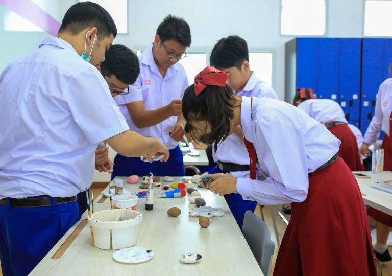 Student’s Lounge – Ms. Genevieve, Career Subject teacher tasked the Secondary 5 students to design and paint a stone to see their talent in drawing, sketching and painting, September 9, 2020.