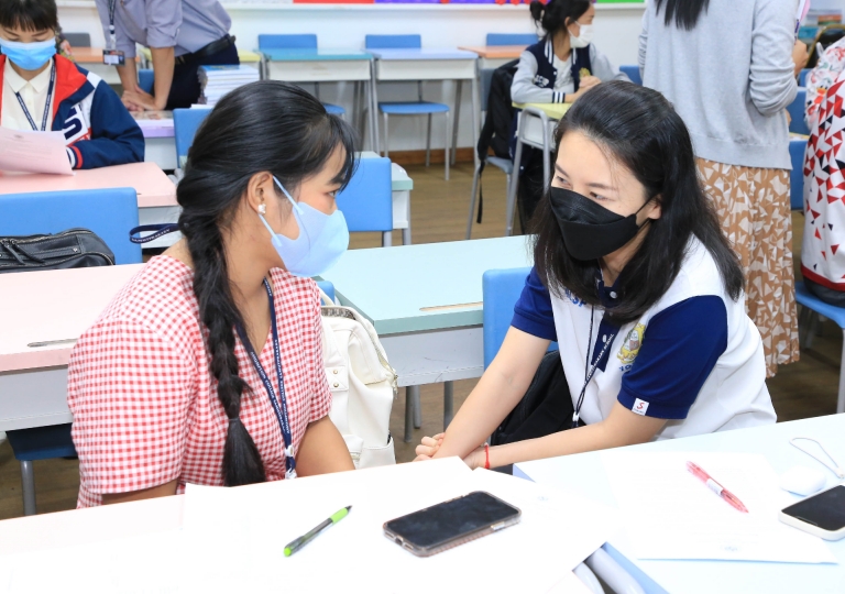 ACSP English Program held an Academic Meeting for teachers and co-teachers on 4 April 2023 with 3 objectives: