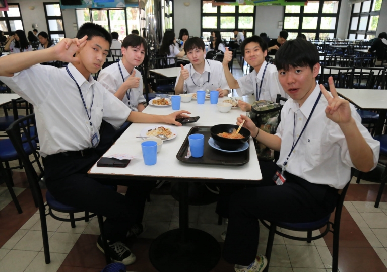 ACSP in collaboration with Kanto International Senior High School organized the Overseas Thai Cultural Study Tour for Japanese Students Project from 19 until 27 March (9 days). 