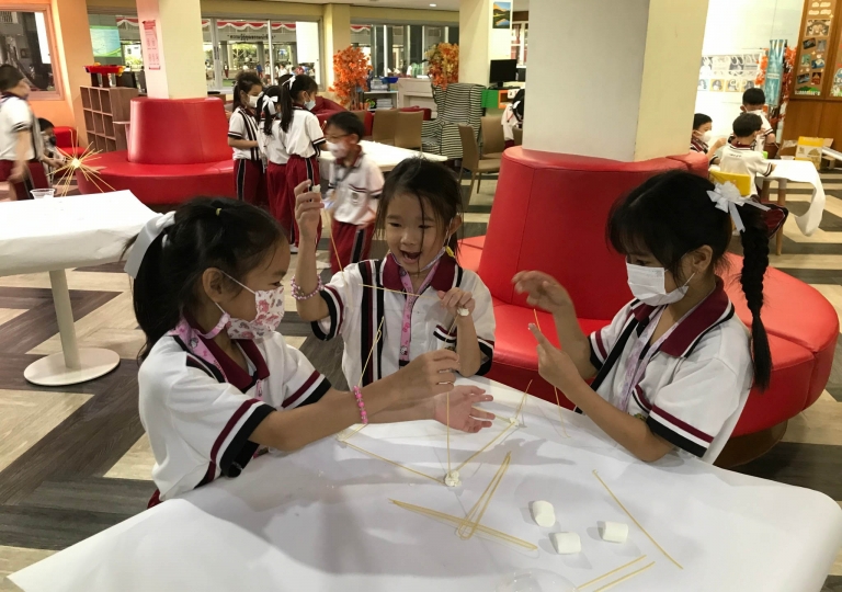 LINE_ALBUM_Mallows-SAM_230216_7