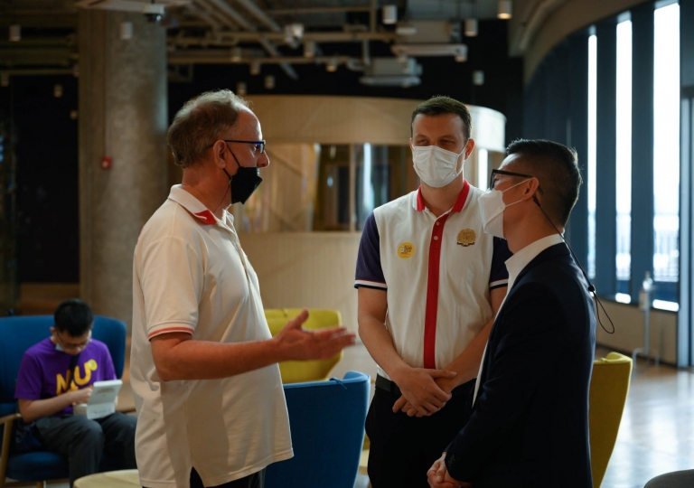 LINE_ALBUM_220830_0