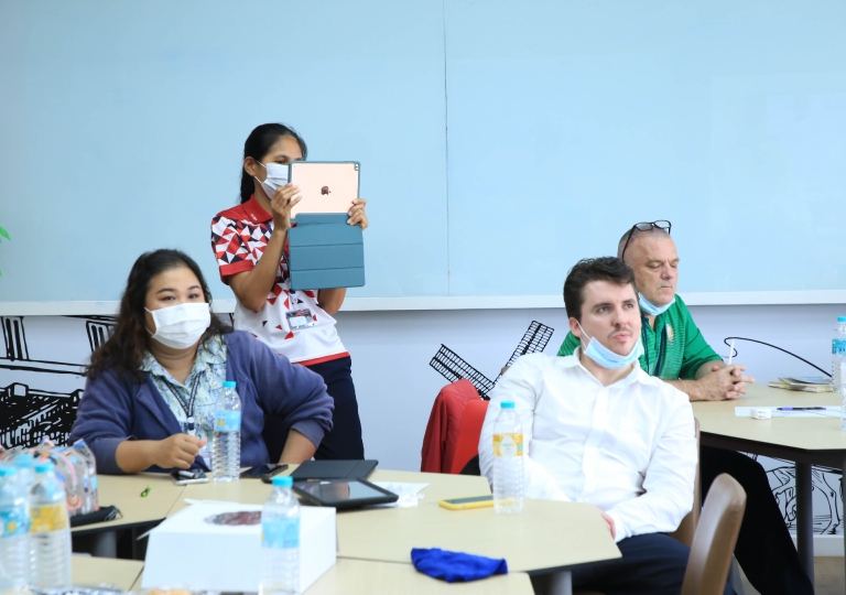 English Program Heads of Subject (English, Mathematics, and Social Studies) held the “Teacher training: Best Practices for Teaching-Learning Processes.” 