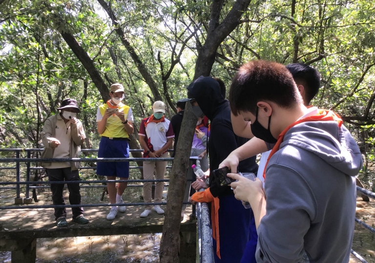LINE_ALBUM_221104_11