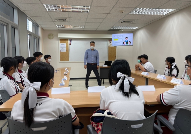 Learning another language means discovering a road map to another culture. It can also help with learning the same thing in different context. For students to understand this, EP C-COM (Chinese communication)