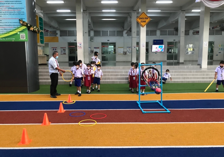 Saint Louis Arena – Primary 1 students had fun learning about the Application of Force through the Push and Pull Games designed by Mr. Bikash Prajapati, 22 November 2022.