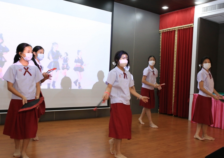 LINE_ALBUM_230210_14