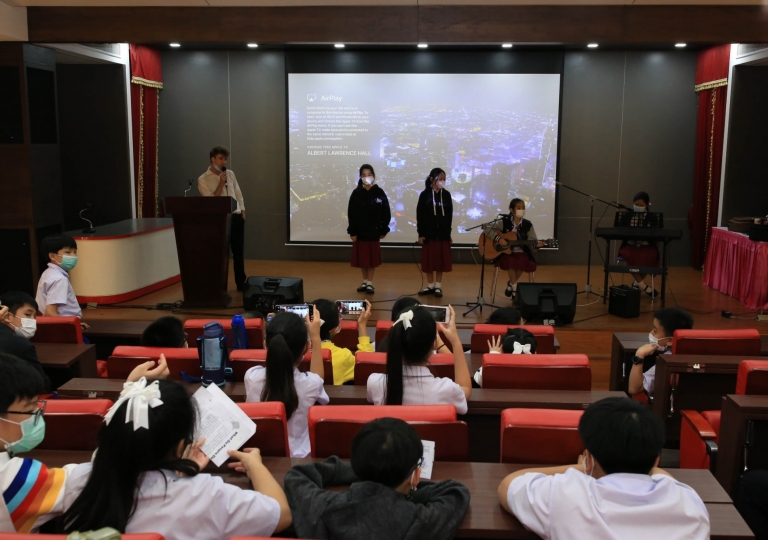 LINE_ALBUM_230210_55