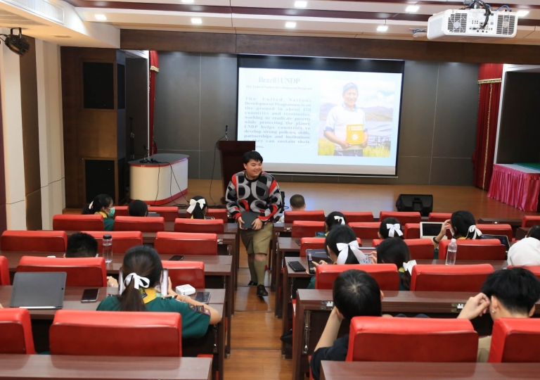 LINE_ALBUM_230210_75